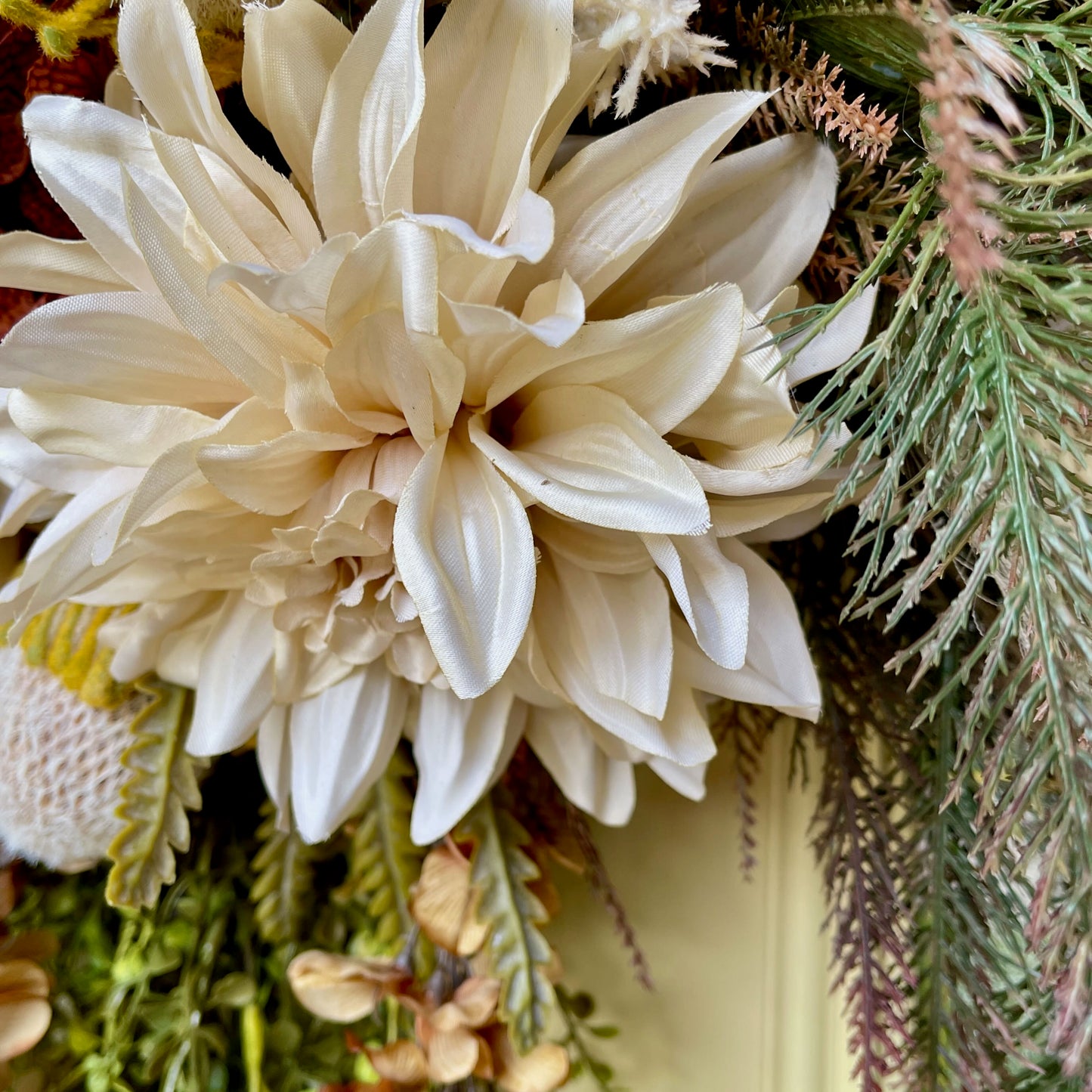 Fall Rustic Lariat Rope Wreath – Neutral Western Wall & Door Decor