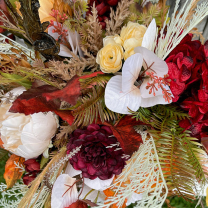Burgundy & Gold Velvet Pumpkin Arrangement – Elegant Fall Floral Centerpiece for Thanksgiving & Autumn Decor