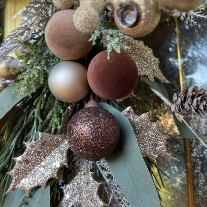 Neutral Christmas Wreath in Champagne, Gold & Bronze | Elegant Door Décor