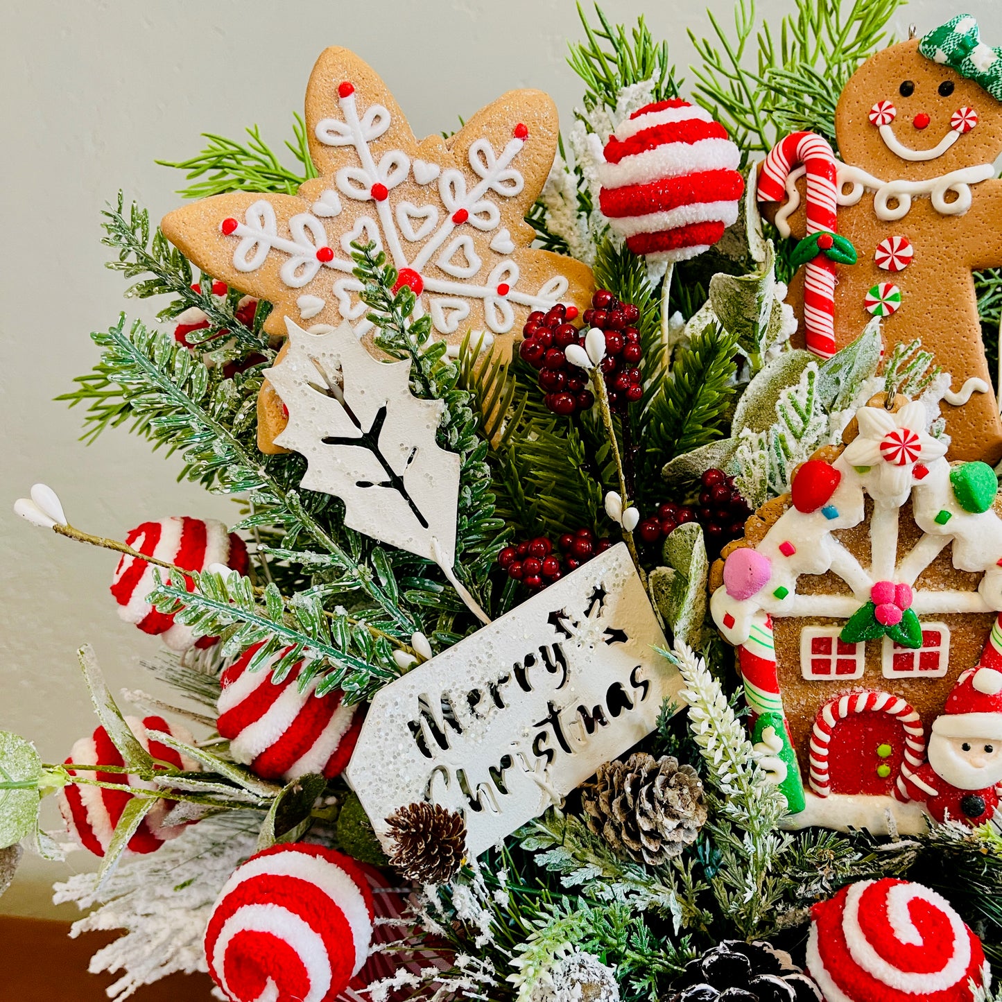 Gingerbread & Peppermint Christmas Centerpiece — Gingerbread Girl, Cookie House, Red-White Bow (Kitchen Table or Entry)