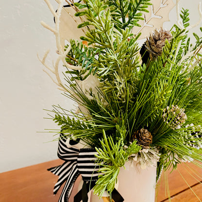 Holland Cow “MOO” Christmas Mug Arrangement — Farmhouse Gift for Teachers & Secret Santa (Reusable Mug)