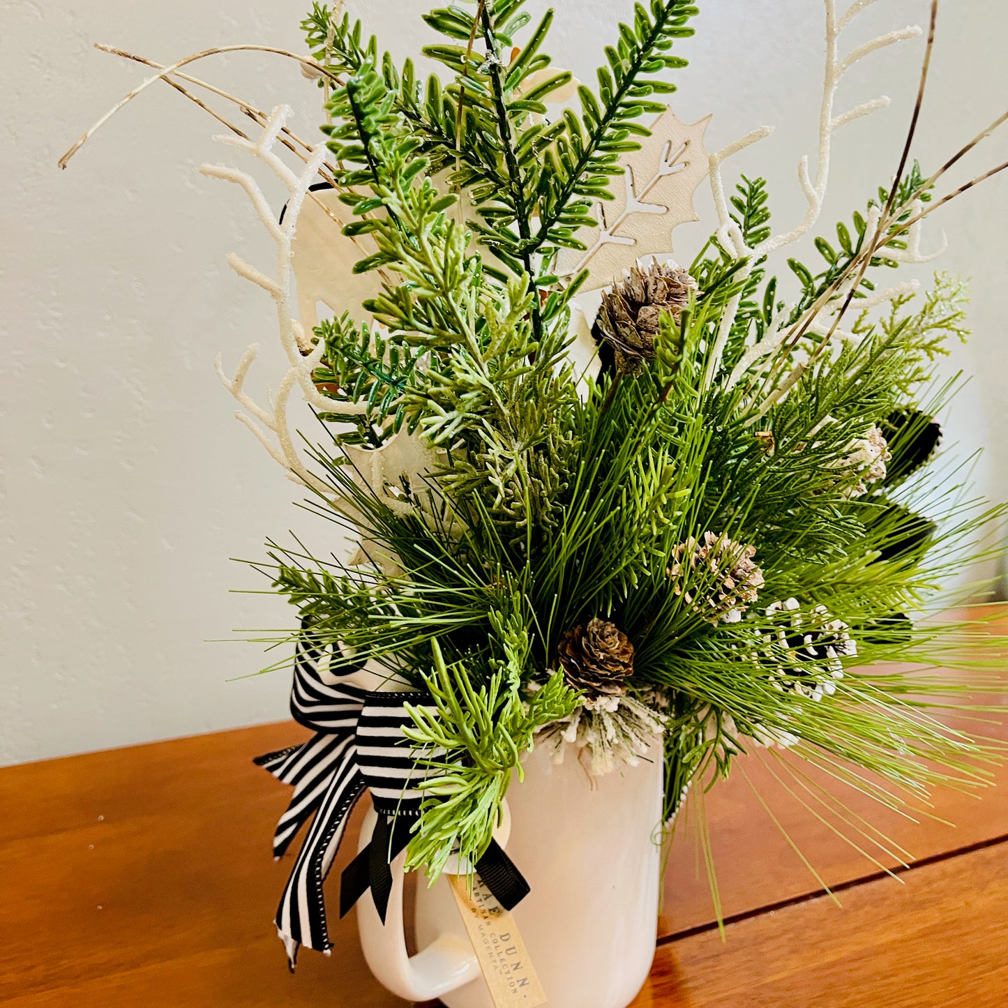 Holland Cow “MOO” Christmas Mug Arrangement — Farmhouse Gift for Teachers & Secret Santa (Reusable Mug)