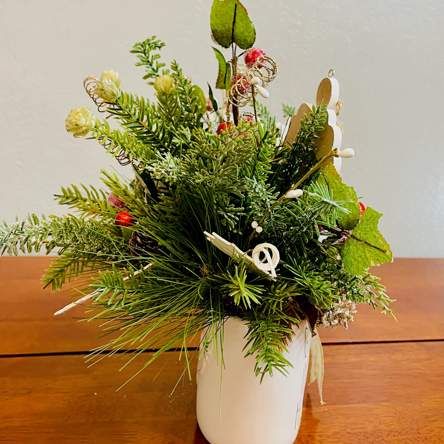 Glory in the Highest” Christmas Mug Arrangement — Faith-Filled Teacher & Secret Santa Gift (Reusable Mug)