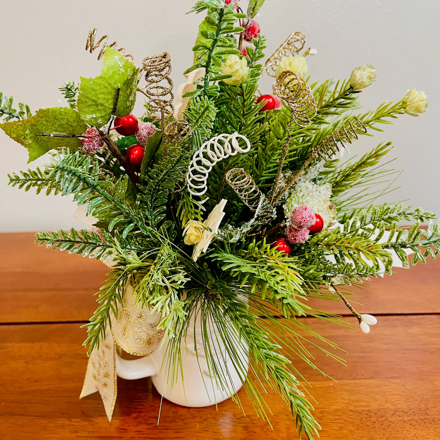 Glory in the Highest” Christmas Mug Arrangement — Faith-Filled Teacher & Secret Santa Gift (Reusable Mug)