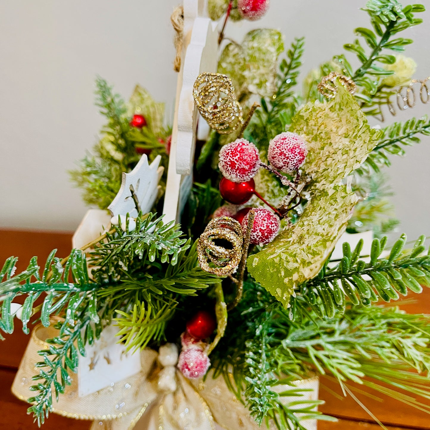 Glory in the Highest” Christmas Mug Arrangement — Faith-Filled Teacher & Secret Santa Gift (Reusable Mug)