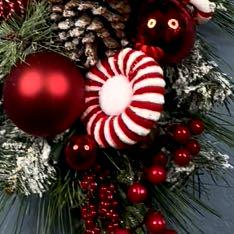 Christmas Peppermint Wreath for Front Door Holiday Decor Christmas Decorations for Home Decor Xmas Traditional Colors red and white