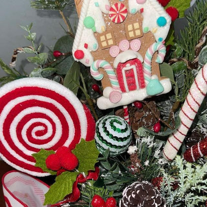 Christmas Gingerbread Man Arragement for Tabletop Kitchen Centerpiece CoffeTable Decor Holiday Office Decorations Teacher Gifts Seasonal