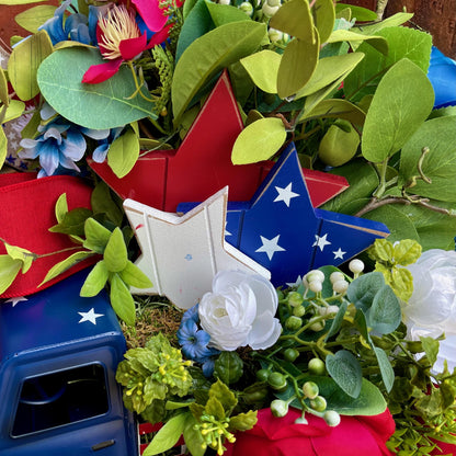 Patriotic Truck Americana Decor Red White Blue 4th of July #IndependenceDay #HomeDecor #Patriotic #Floral #Centerpiece