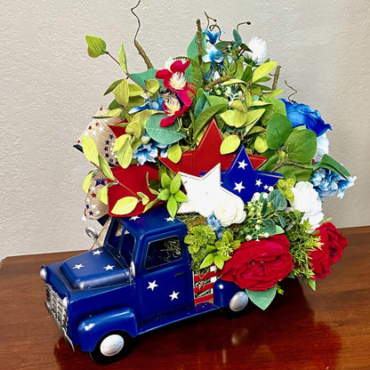 Patriotic Truck Americana Decor Red White Blue 4th of July #IndependenceDay #HomeDecor #Patriotic #Floral #Centerpiece