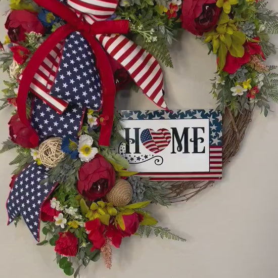 Patriotic Red White & Blue USA Wreath with American Home Sign for #FrontDoor Memorial Day #4thofjulydecor American Flag #PatrioticDecor #USA