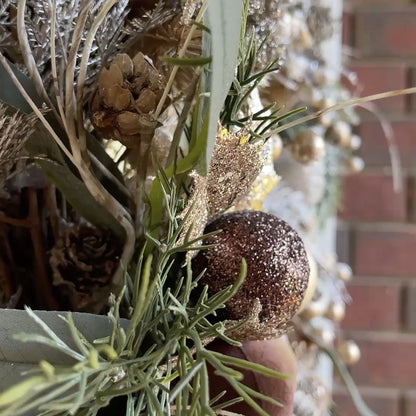 Neutral Christmas Wreath in Champagne, Gold & Bronze | Elegant Door Décor
